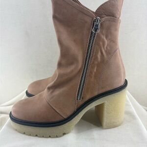 Free People Jack zip ankle Spiced Chai Platform Zip-Heeled Boots size 37.5